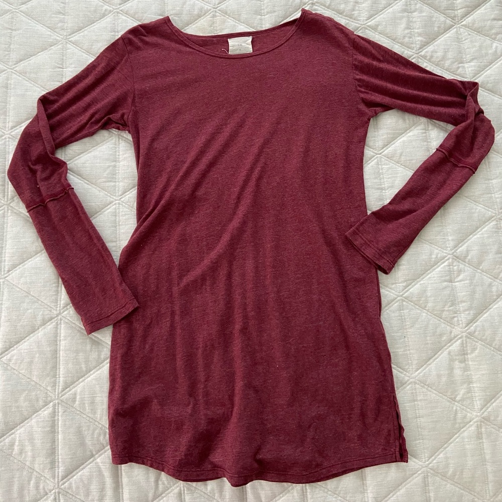Long sleeve tee